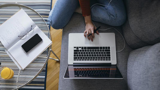 เมื่อ AI กลายเป็นผู้คัดเลือกคนทำงาน