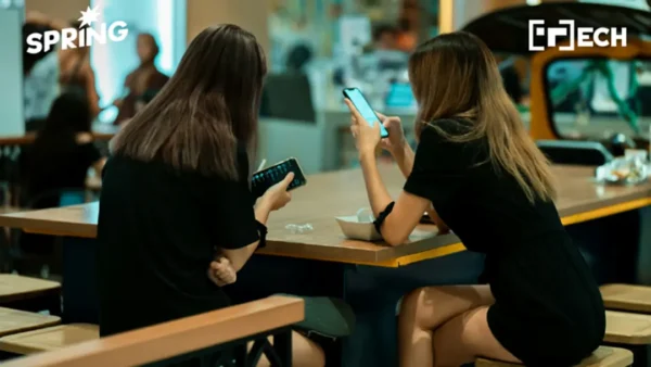 วัยรุ่นอเมริกา 1 ใน 3 คน ใช้แชทบอท AI ทุกวัน เสี่ยงกระทบสุขภาพจิต