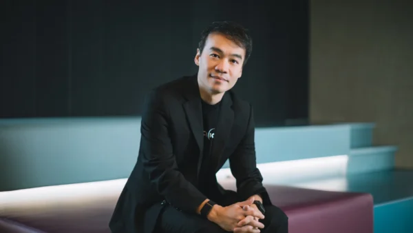 เมื่อมนุษย์มี AI เป็นเพื่อนร่วมงาน บทสนทนาว่าด้วยคอนเทนต์ในยุค AI กับ ‘กวีวุฒิ เต็มภูวภัทร’