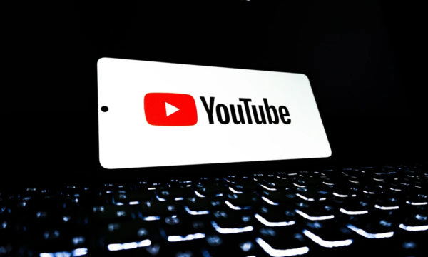 ‘ขยะดิจิทัล’ เมื่ออัลกอริทึม YouTube กำลังถมเราด้วย AI Slop และ Brainrot จนเกินเยียวยา