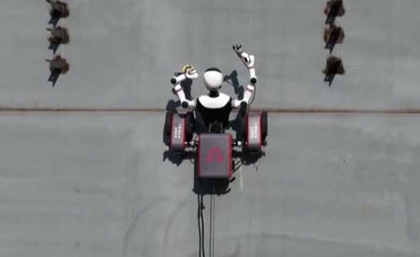 จีนโชว์ฝีมือ “หุ่นยนต์ AI อัจฉริยะ” ลุยงานเสี่ยงอันตรายแทนมนุษย์